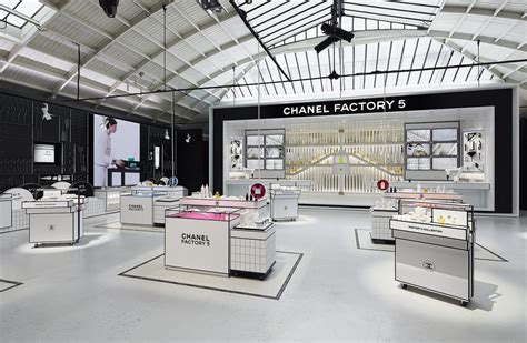 photos de usine chanel|chanel ateliers locations.